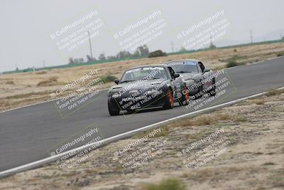 media/Jun-01-2025-CalClub SCCA (Sun) [[eae223c5dd]]/Group 5/Race (Front Straight)/